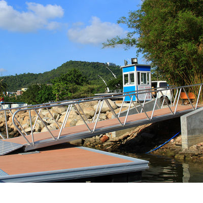 Silver Marine Aluminum Gangways Durable And Perfect For Marina Dock Pontoon Performance