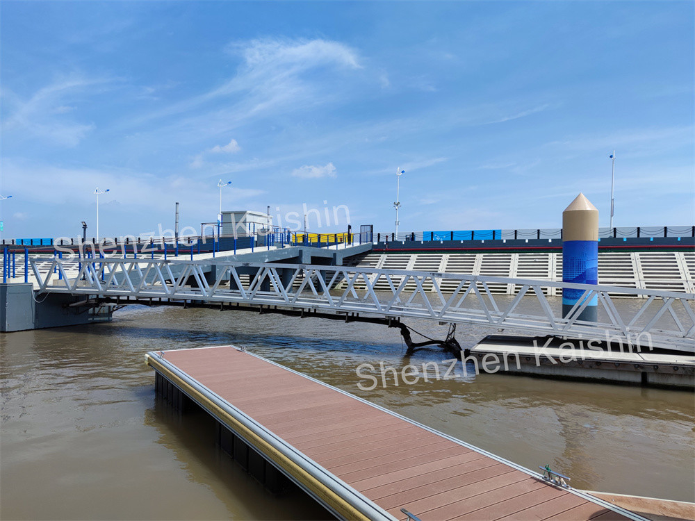 Durable Marine Aluminum Gangways Aluminum Marine Dock Ramps For Floating Dock